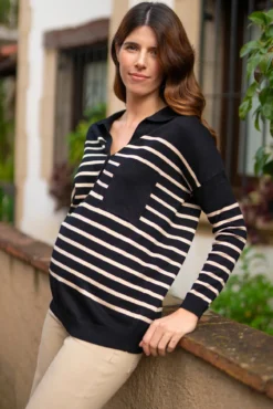 Jersey rayado de canalé con cuello polo