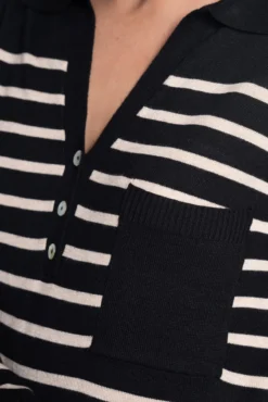 Jersey rayado de canalé con cuello polo