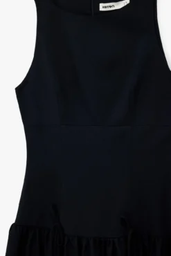 Minivestido con volantes