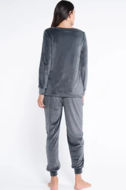 Pack pijama peludo con escote en V