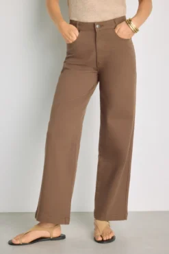 Pantalón ancho