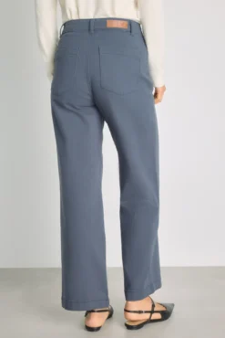 Pantalón ancho