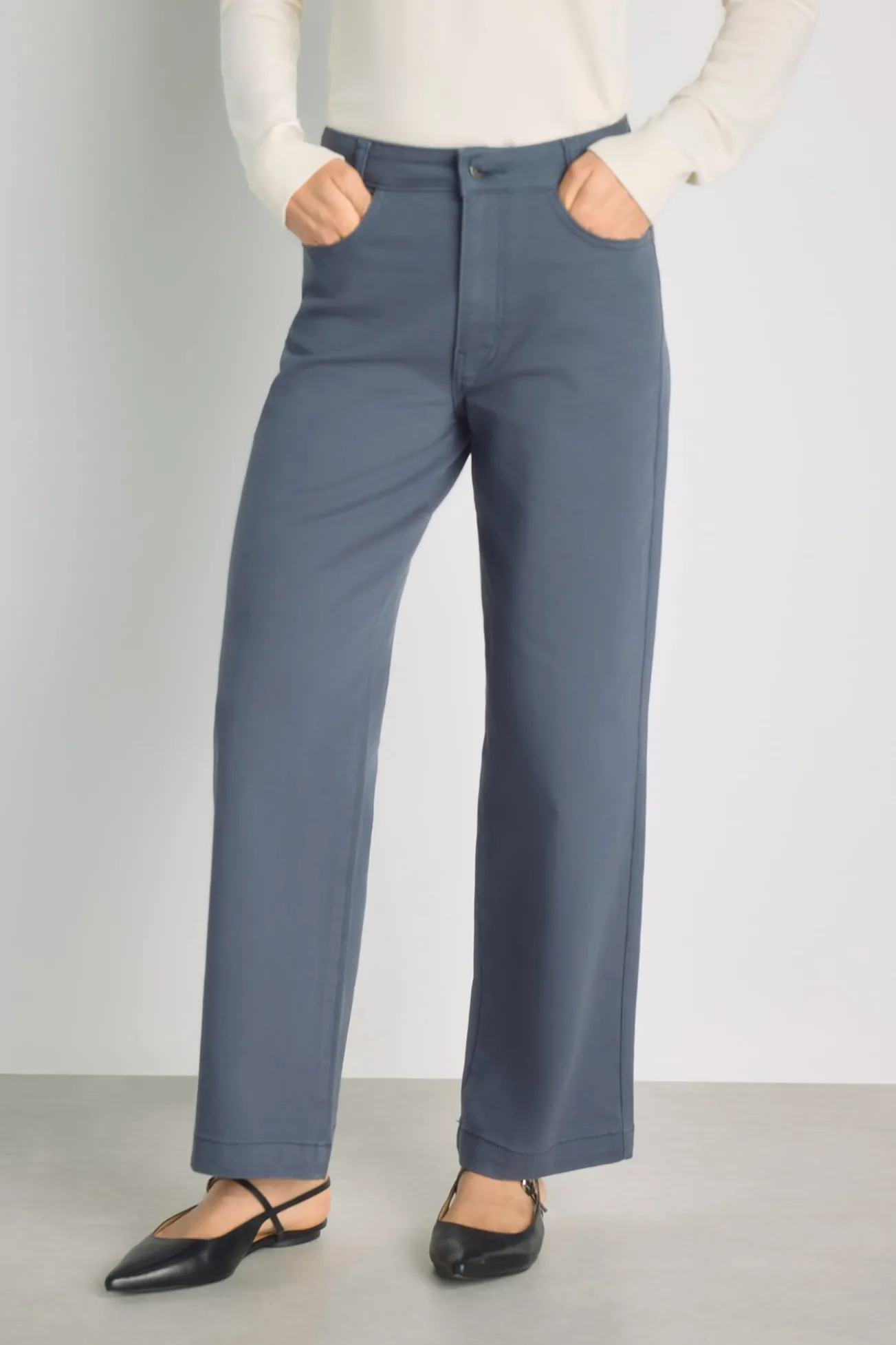 Pantalón ancho