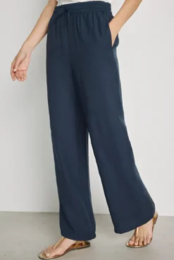 Pantalón ancho