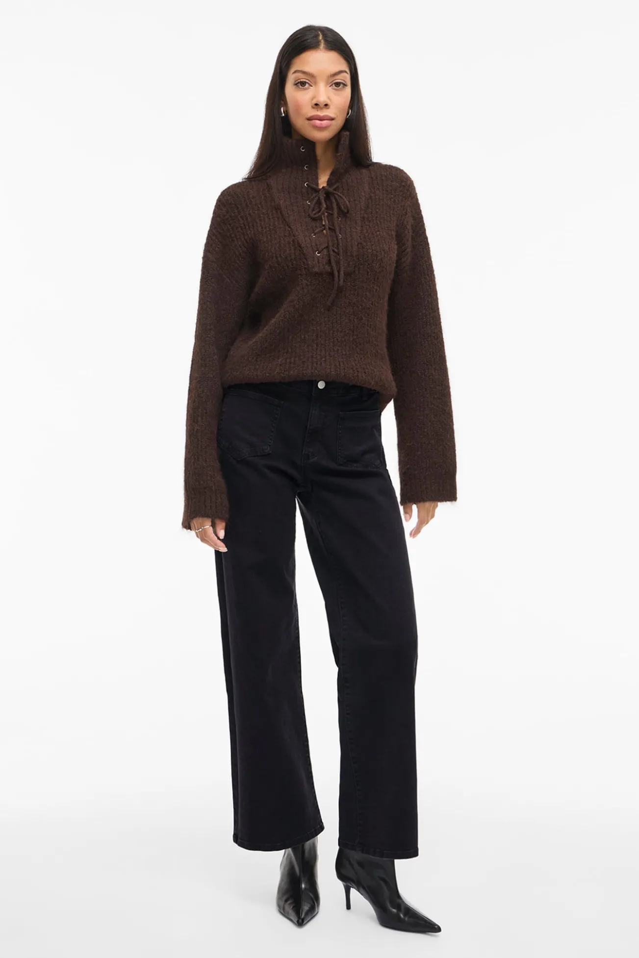 Pantalón ancho con bolsillos delanteros