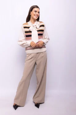 Pantalón ancho con pinzas