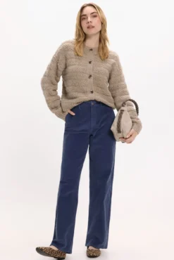 Pantalón ancho de micropana