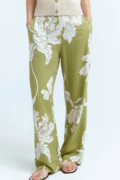 Pantalón ancho estampado flores