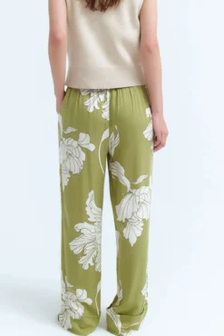 Pantalón ancho estampado flores
