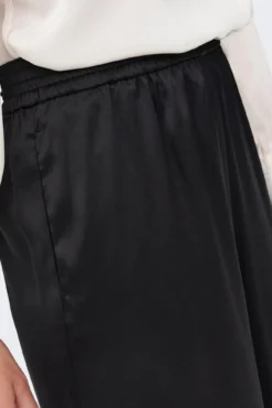 Pantalón ancho satinado