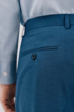 Pantalón azul slim fit