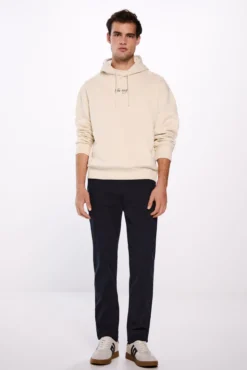 Pantalón 5 bolsillos color lavado slim fit