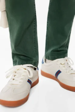 Pantalón 5 bolsillos color slim lavado