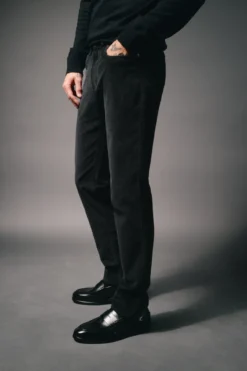 Pantalón 5 bolsillos slim fit pana