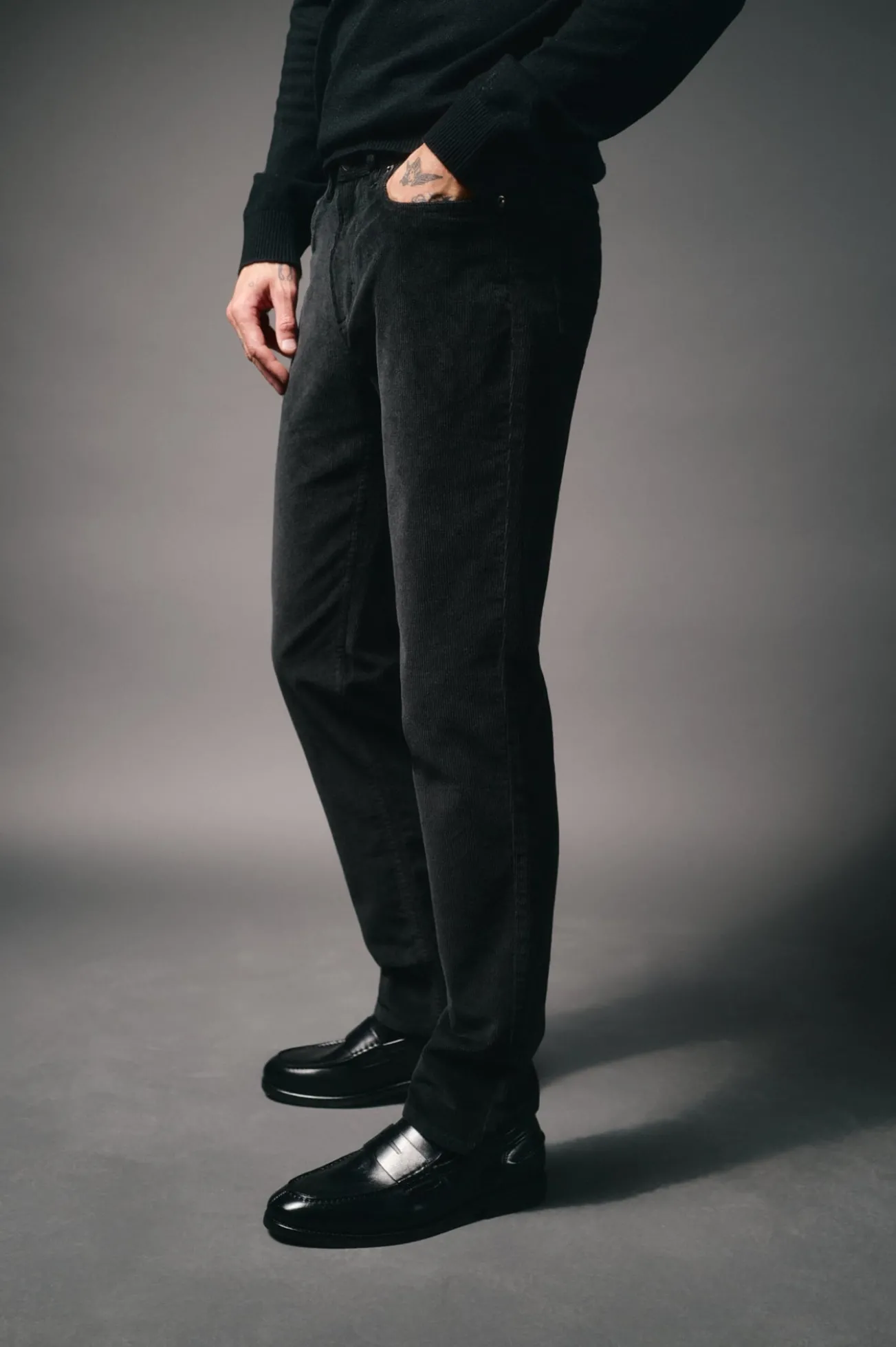 Pantalón 5 bolsillos slim fit pana