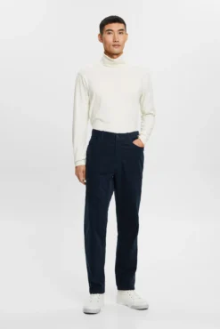 Pantalón básico slim fit