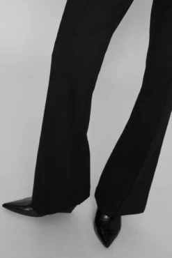 Pantalón campana cintura alta elástica