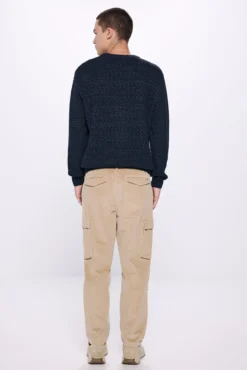 Pantalón cargo pana slim fit