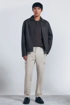 Pantalón cargo slim fit