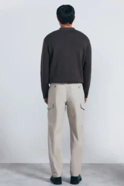 Pantalón cargo slim fit