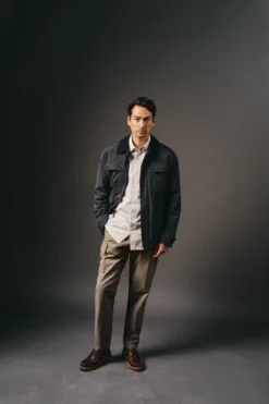 Pantalón cargo slim fit