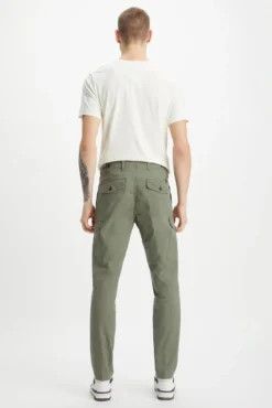Pantalón Cargo Slim Tapered Fit para hombre