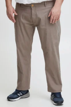 Pantalón chino casual