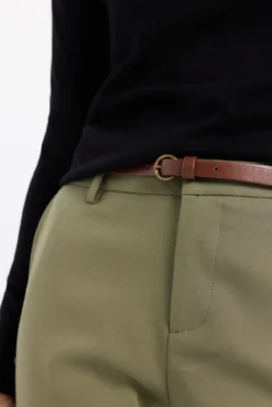 Pantalón chino cinturón
