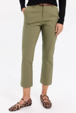 Pantalón chino cinturón