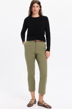 Pantalón chino cinturón