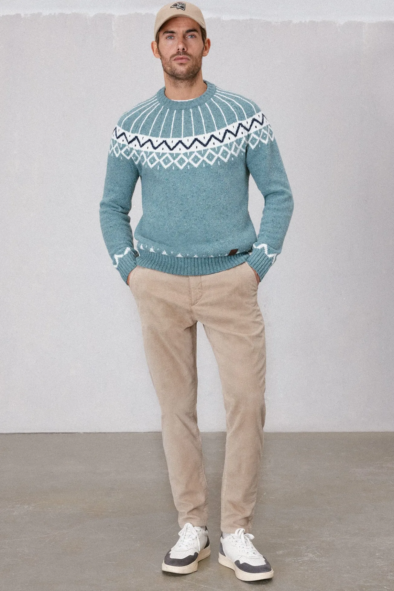 Pantalón chino pana