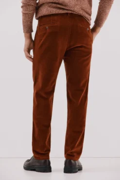 Pantalón chino pana