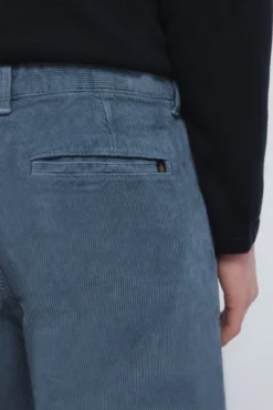 Pantalón chino pana lavada comfort slim fit