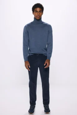 Pantalón chino pana lavada comfort slim fit