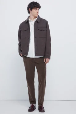 Pantalón chino pana lavada comfort slim fit