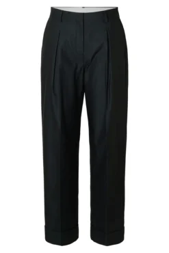 Pantalón chino pinzas.