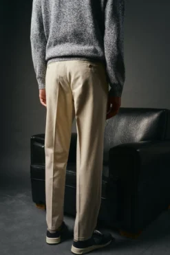 Pantalón chino pinzas