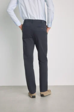 Pantalón chino regular fit