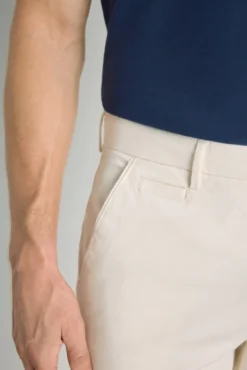 Pantalón chino regular fit