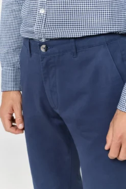 Pantalón chino regular fit