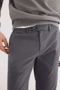 Pantalón chino regular fit