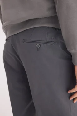 Pantalón chino regular fit