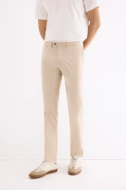 Pantalón chino regular fit