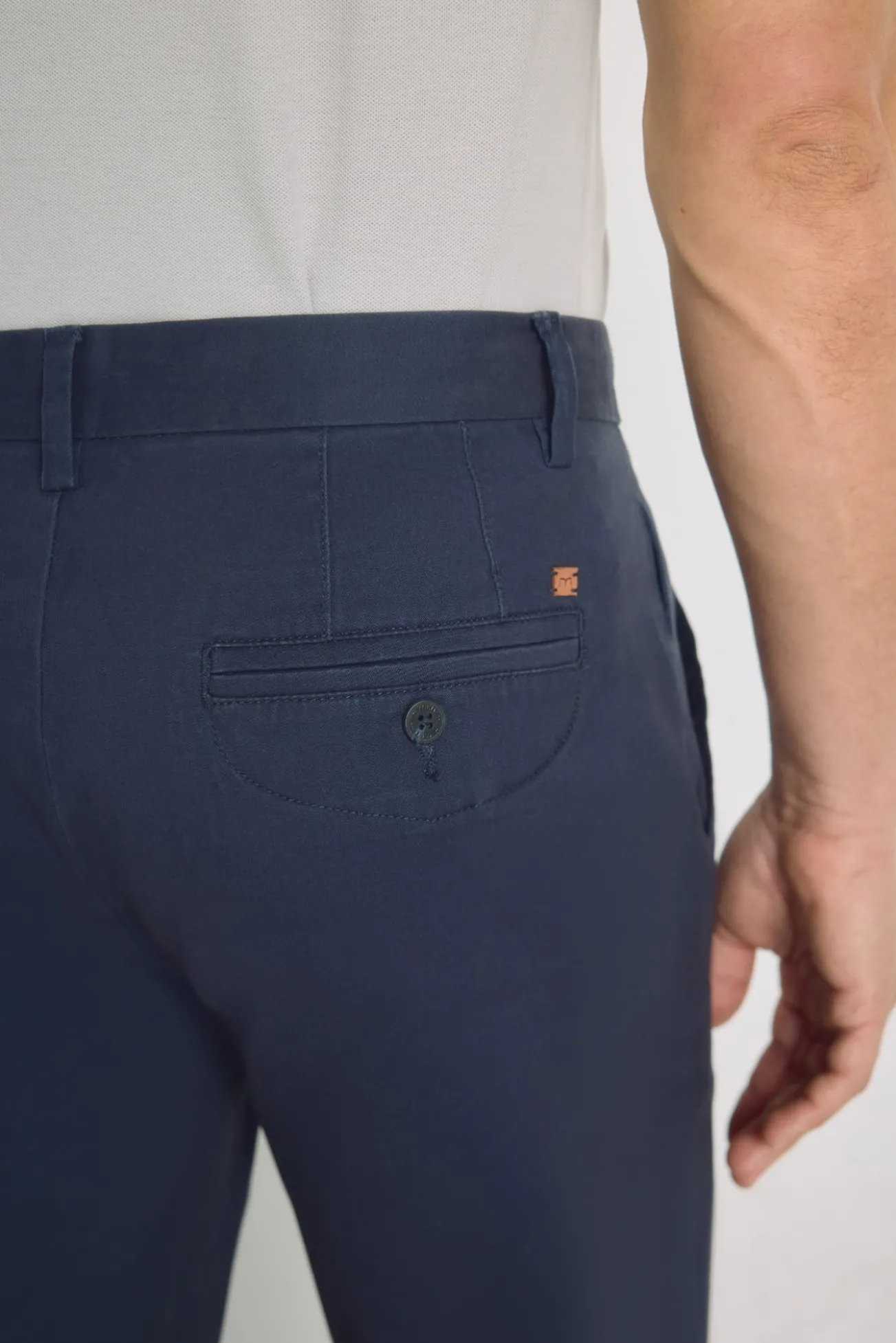 Pantalón chino slim
