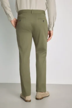 Pantalón chino slim