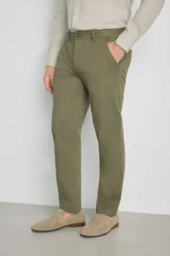 Pantalón chino slim