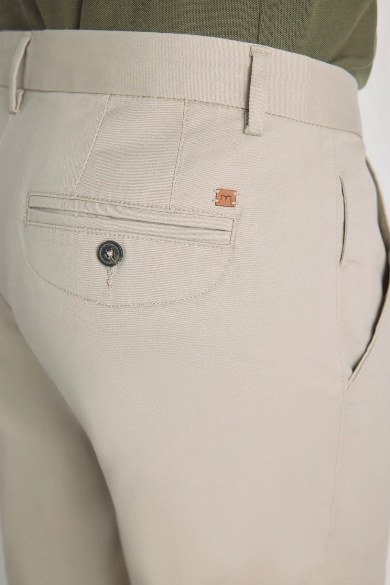 Pantalón chino slim