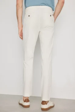 Pantalón chino slim