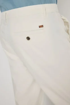 Pantalón chino slim