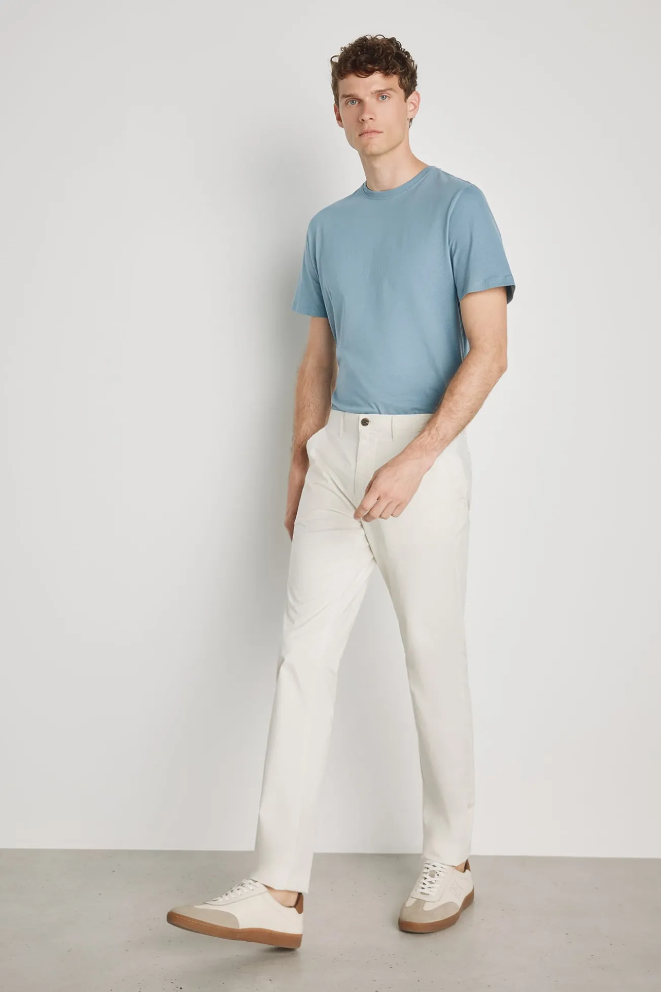 Pantalón chino slim